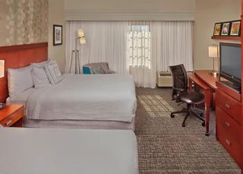 Courtyard By Marriott Stuart hotel thumbnail 7