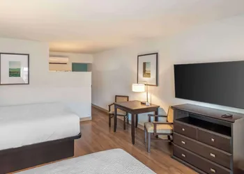 Best Western at Ventura Pier hotel thumbnail 7