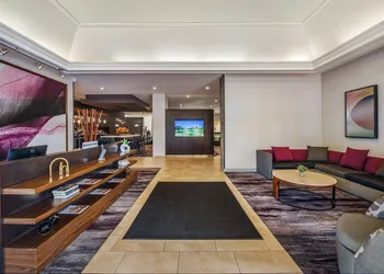 Holiday Inn Oxnard – Ventura by IHG hotel thumbnail 2