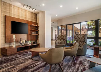 Holiday Inn Oxnard – Ventura by IHG hotel thumbnail 4