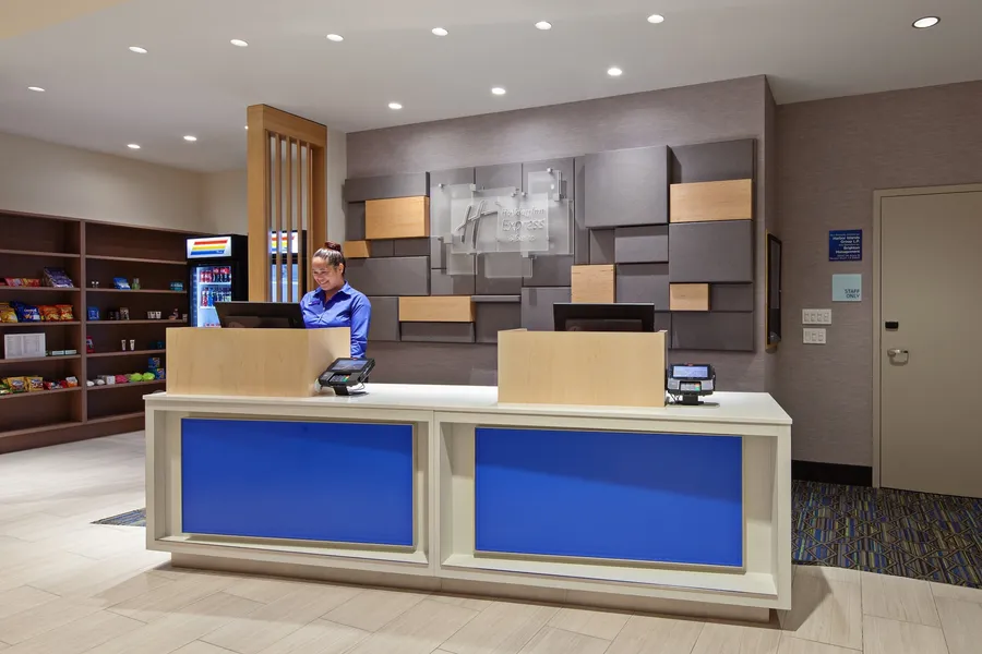 Holiday Inn Express Hotel & Suites Ventura by IHG hotel detail image 2