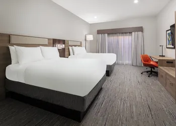 Holiday Inn Express Hotel & Suites Ventura by IHG hotel thumbnail 7