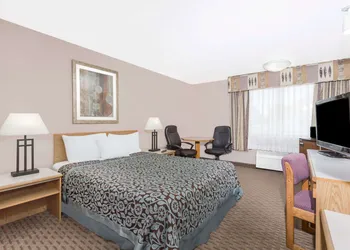 Days Inn & Suites by Wyndham Kanab hotel thumbnail 4
