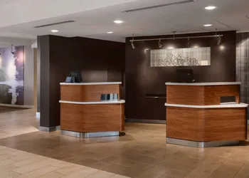 Sonesta Select Newport Middletown hotel thumbnail 3