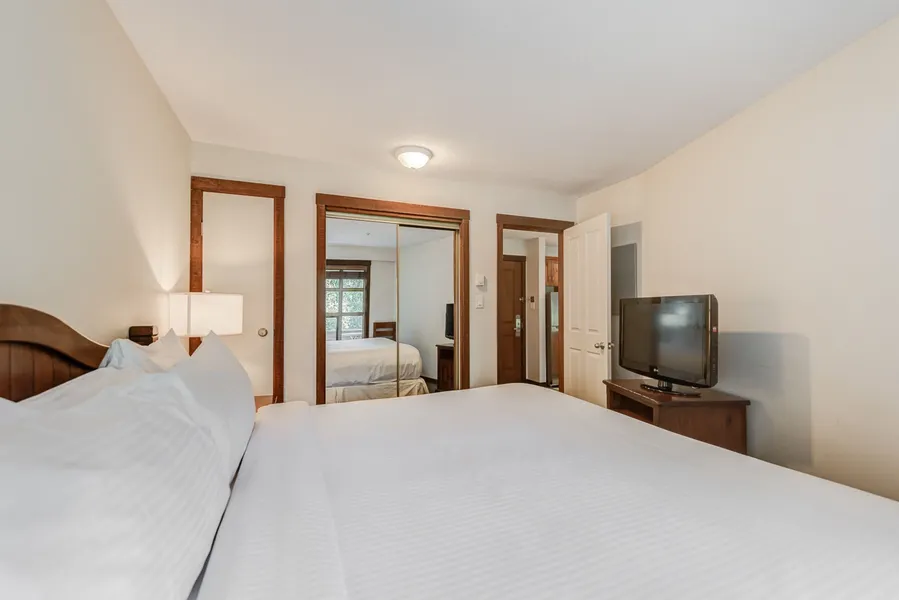 Blackcomb Springs Suites by CLIQUE hotel detail image 6