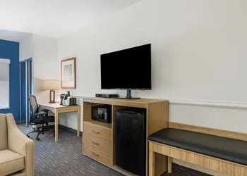 Best Western Plus Westgate Inn & Suites hotel thumbnail 8