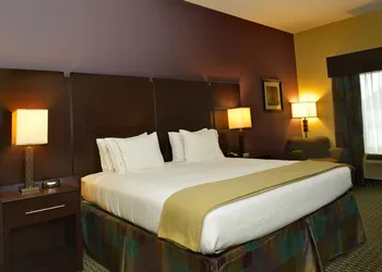 Holiday Inn Express Hotel & Suites Baton Rouge North by IHG hotel thumbnail 2