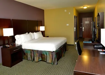 Holiday Inn Express Hotel & Suites Baton Rouge North by IHG hotel thumbnail 7