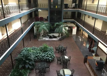 Royal Suites hotel thumbnail 4
