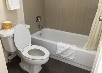 Royal Suites hotel thumbnail 7