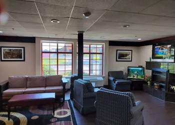 Red Roof Inn Lancaster hotel thumbnail 2