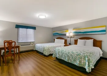 HomeTowne Studios by Red Roof Denver, PA hotel thumbnail 4