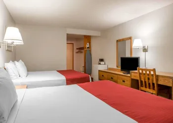 Rodeway Inn Lake Placid South hotel thumbnail 7