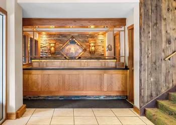 Best Western Adirondack Inn hotel thumbnail 2
