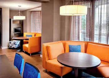 Courtyard by Marriott Parsippany hotel thumbnail 2