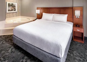 Courtyard by Marriott Parsippany hotel thumbnail 7