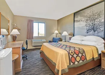 Super 8 by Wyndham Spokane/West hotel thumbnail 6