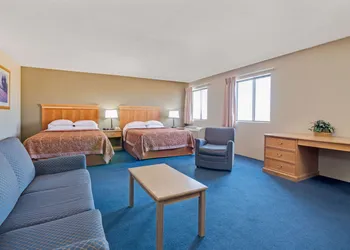 Super 8 by Wyndham Spokane/West hotel thumbnail 7