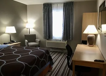 Super 8 by Wyndham Spokane/West hotel thumbnail 8