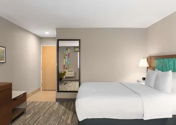 Hampton by Hilton Spokane hotel thumbnail 7