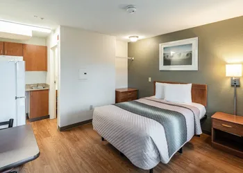 HomeTowne Studios by Red Roof Spokane - Valley hotel thumbnail 7
