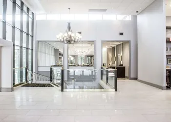 DoubleTree by Hilton Hotel Charlottesville hotel thumbnail 5