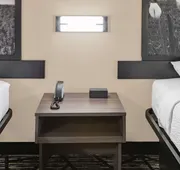 Super 8 by Wyndham Charlottesville hotel detail image 7