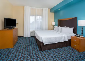 Fairfield Inn & Suites by Marriott Lexington North hotel thumbnail 3