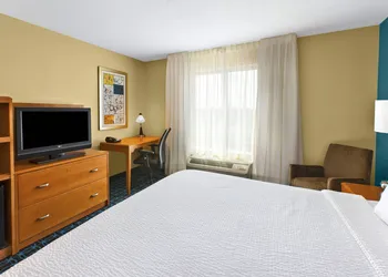 Fairfield Inn & Suites by Marriott Lexington North hotel thumbnail 7
