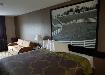 Super 8 by Wyndham Lexington/Hamburg Area hotel thumbnail 5