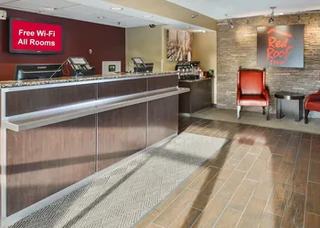 Red Roof Inn Lexington South hotel thumbnail 2