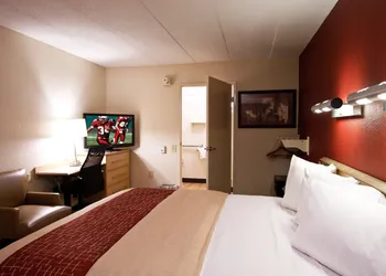 Red Roof Inn Lexington South hotel thumbnail 4