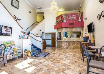 Rodeway Inn & Suites Lake Havasu City hotel thumbnail 2