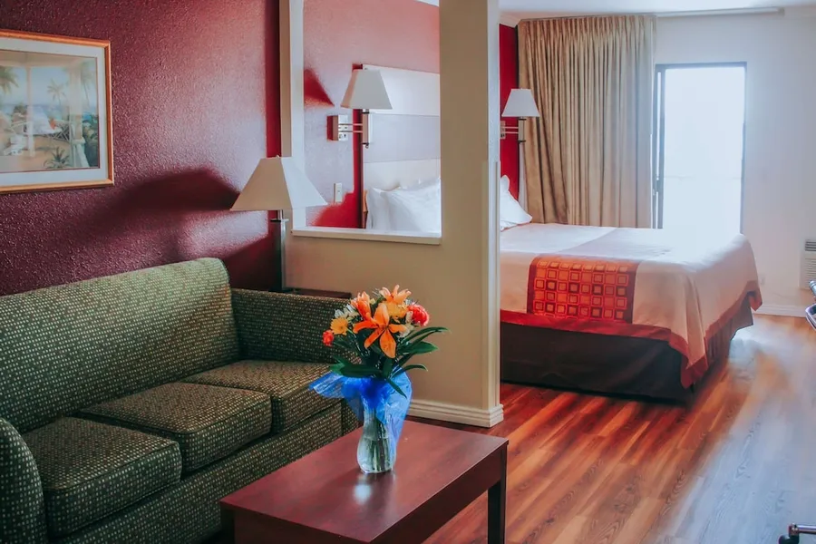 Rodeway Inn & Suites Lake Havasu City hotel detail image 6