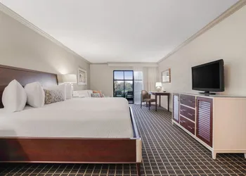 Mission Resort and Club hotel thumbnail 4