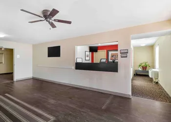 Extended Stay America Select Suites - Des Moines - West Des Moines hotel thumbnail 4
