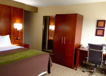 Comfort Inn Rutland - Killington hotel thumbnail 8