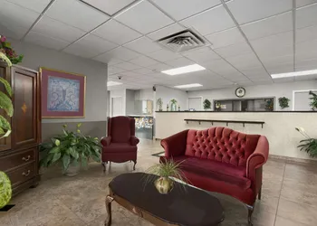 Howard Johnson by Wyndham Winter Haven FL hotel thumbnail 3