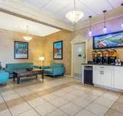 Howard Johnson by Wyndham Lakeland hotel detail image 4
