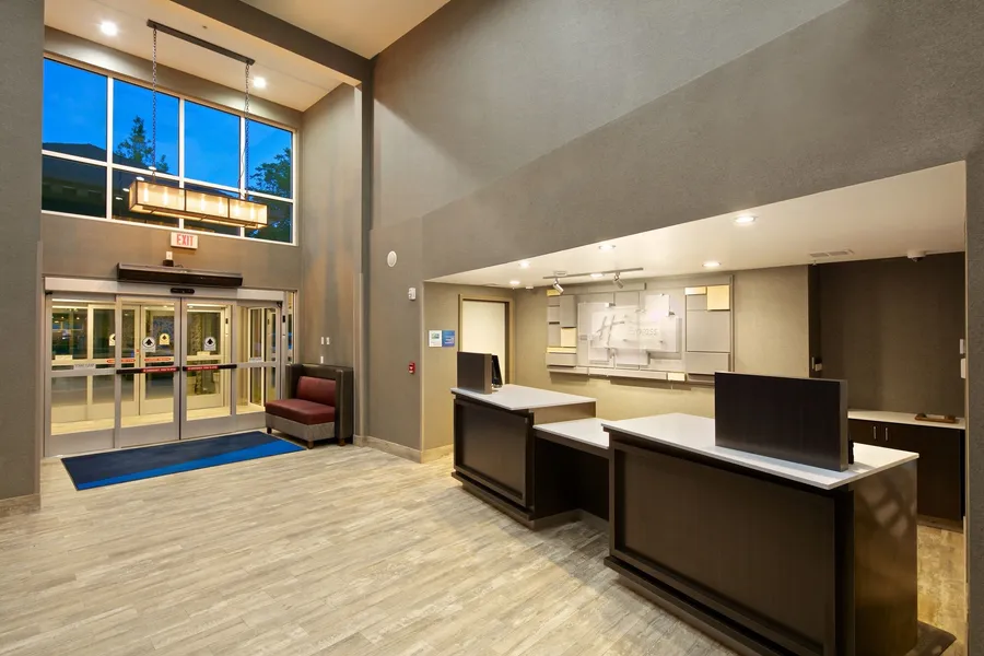 Holiday Inn Express & Suites Paso Robles by IHG hotel detail image 2