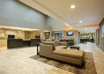 Holiday Inn Express & Suites Paso Robles by IHG hotel thumbnail 3