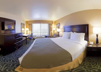 Holiday Inn Express Hotel & Suites Atascadero by IHG hotel thumbnail 4