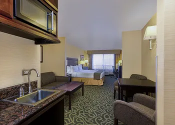 Holiday Inn Express Hotel & Suites Atascadero by IHG hotel thumbnail 7