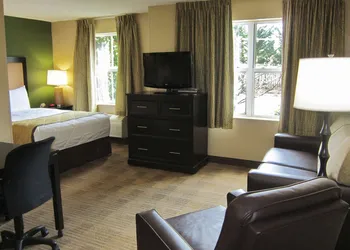 Extended Stay America Suites Greensboro Airport hotel thumbnail 6