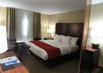 City Express by Marriott Milford Cooperstown hotel thumbnail 7