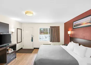 Quality Inn Queensbury - Lake George Area hotel thumbnail 7