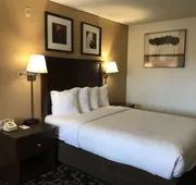 MorningGlory Inn & Suites hotel detail image 4