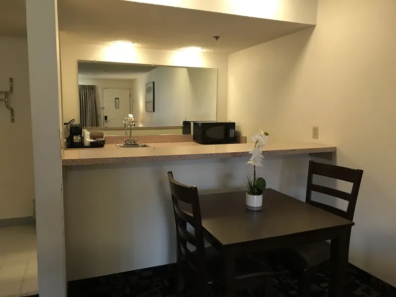MorningGlory Inn & Suites hotel detail image 6