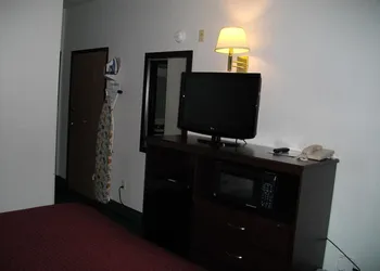 Bellis Inn hotel thumbnail 7