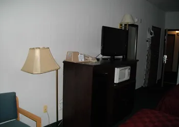 Bellis Inn hotel thumbnail 8
